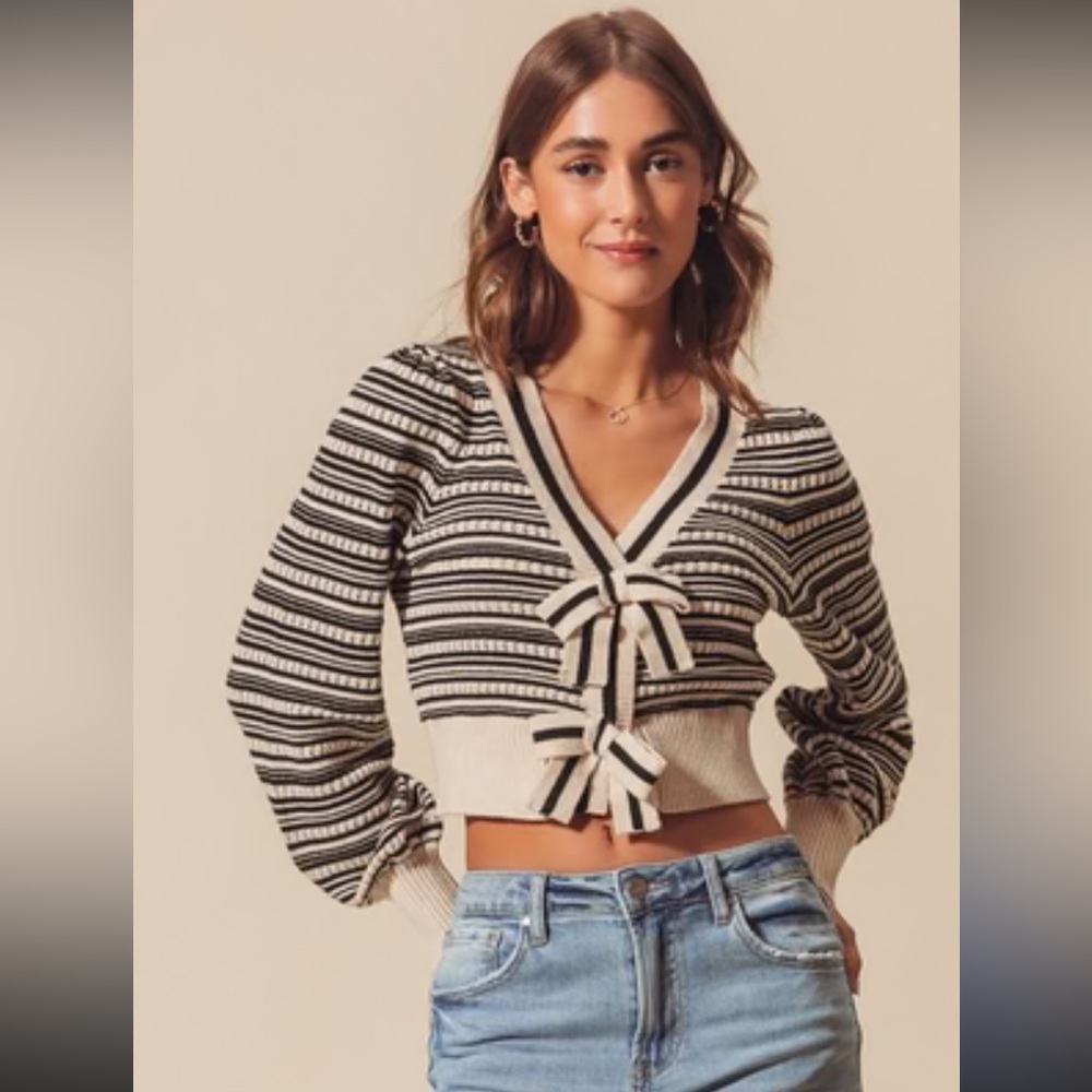 SO Me Ribbon Button Crop Cardigan